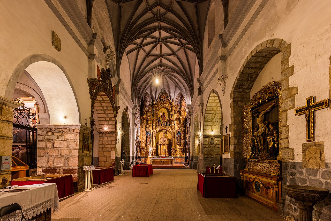 Interior de la iglesia de San Juan Bautista (Ágreda, Soria)