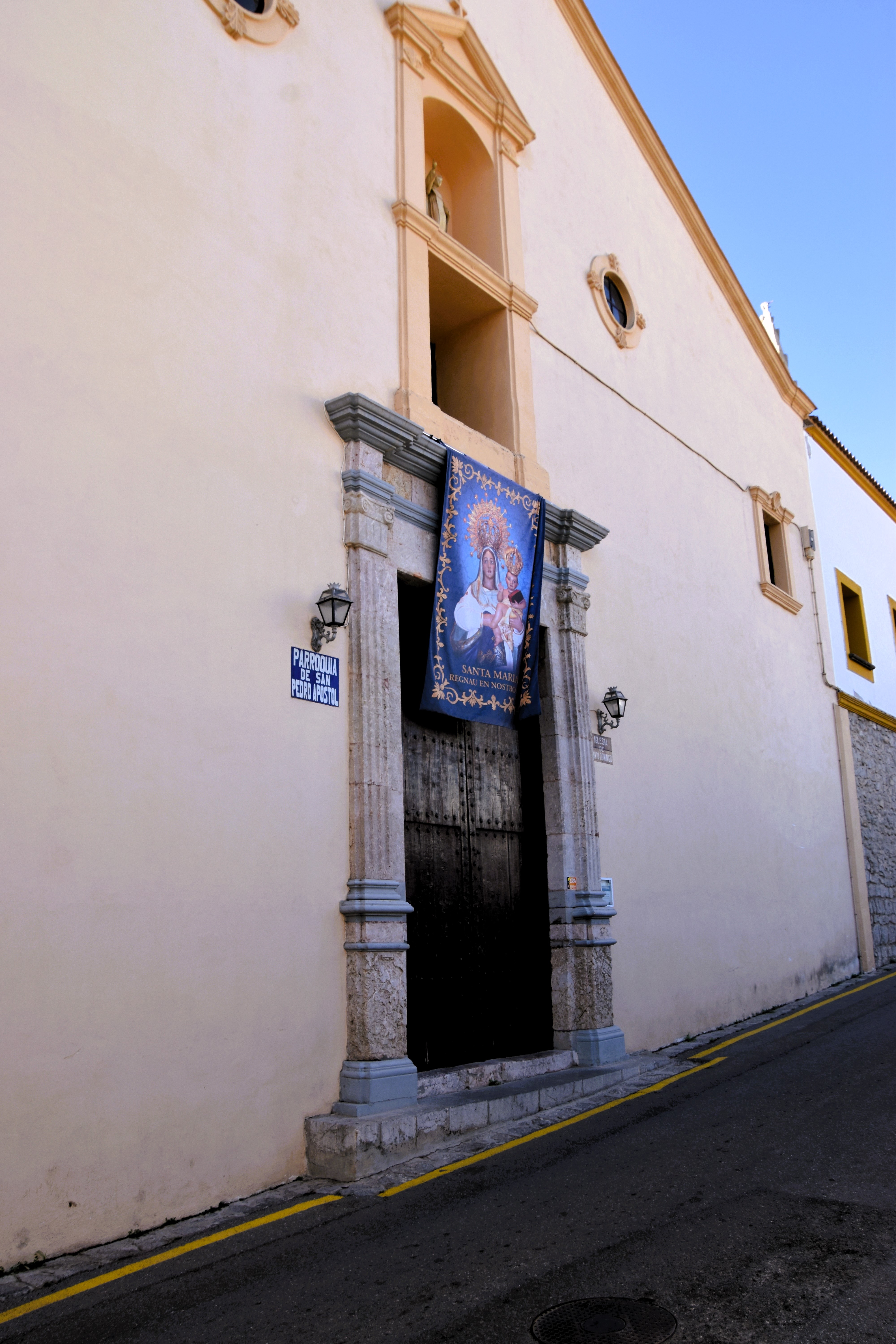 Parroquia de San Pedro Apóstol en la calle General Balanzat, Ibiza