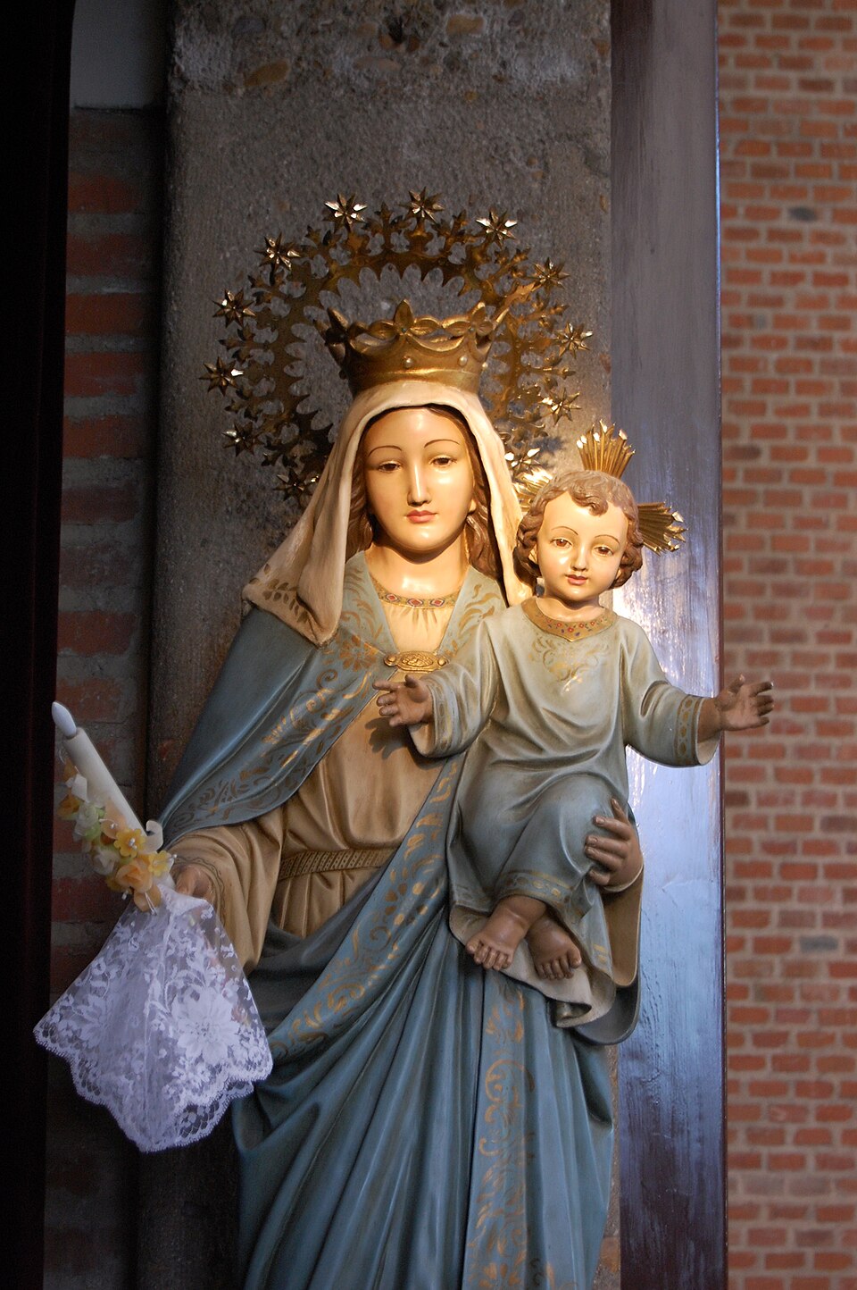 Virgen de las Candelas en el Templo de la Purificación de Nuestra Señora (San Fernando de Henares, Madrid)